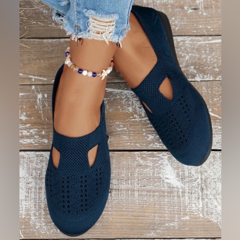PAOTMBU - Blue Eyelet Loafer - size 8 (39) - new